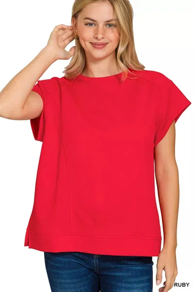 Truedames Textured Knit Jacquard Short Sleeve Top In Red