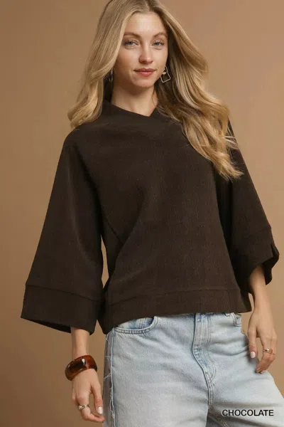Truedames Textured Knit V-neck Top In Brown