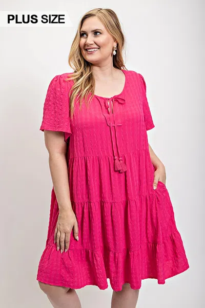Truedames Textured Woven Tiered Dress With Tassel Tie And Pockets In Pink