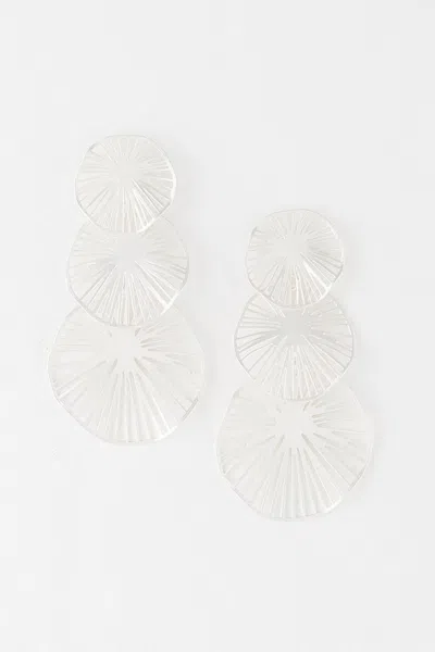 Truedames Triple Lemon Drop Earrings In Metallic
