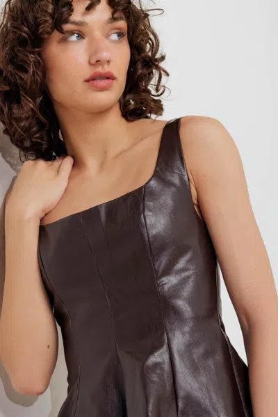 Truedames Urban Chic Minimalism Faux Leather Top In Burgundy