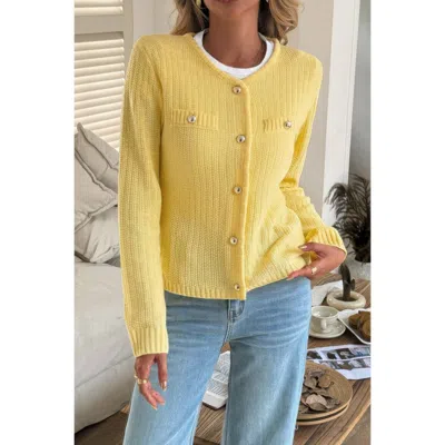 Truedames V Neck Cropped Long Sleeve Texture Knit Sweater In Yellow