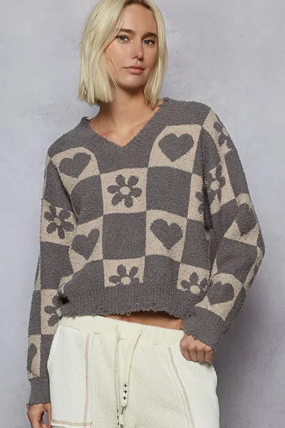 Truedames V-neck Heart Pattern Checkered Sweater In Animal Print