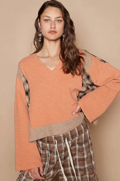 Truedames V-neck Long Sleeve Plaid Contrast Top With Texture Knit Detail In Multi