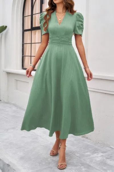 Truedames V Neck Solid Puff Sleeves Fit Full Dress In Green