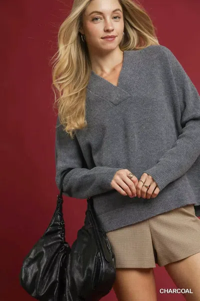 Truedames V-neck Sweater With Wide Trim Detail In Gray