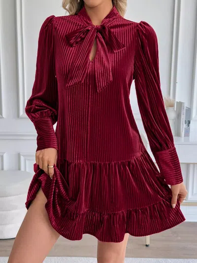 Truedames Velvet Tie Front Tiered Mini Dress In Red