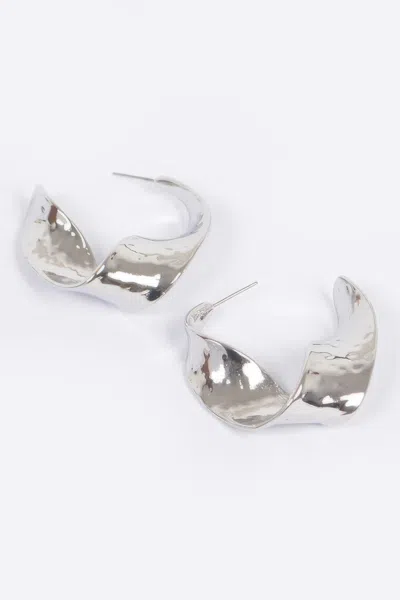 Truedames Vintage Metal Earring In Silver