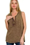Truedames Washed Half-button Raw Edge Sleeveless Henley Top In Multi