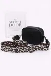 Truedames Women's Faux Leather Camera Bag W/leopard Strap In Black