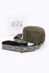 Truedames Women's Faux Leather Camera Bag W/multi Color Strap In Green