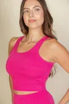 Truedames Double Layered Cropped Tank Top In Red