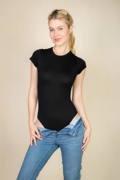 Truedames Women's Short Sleeve Crew Neck Bodysuit In Black