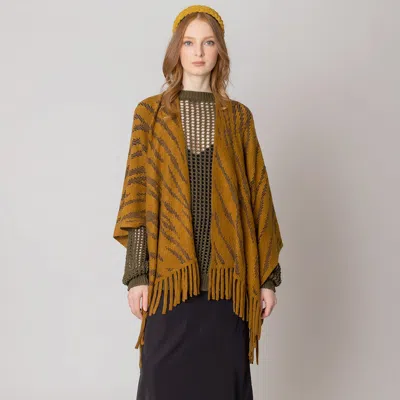 Truedames Zebra Patterned Crochet Poncho In Yellow