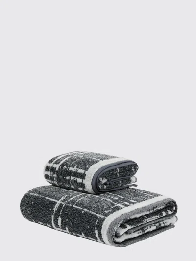Trussardi Bath And Beach Towels Lifestyle In Black
