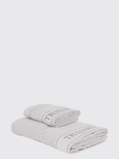 Trussardi Bath And Beach Towels Lifestyle In White