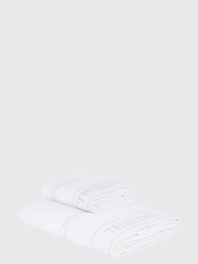 Trussardi Bath And Beach Towels Lifestyle In White
