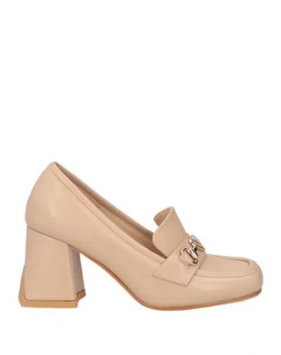 Tua By Braccialini Woman Loafers Beige Size 8 Calfskin