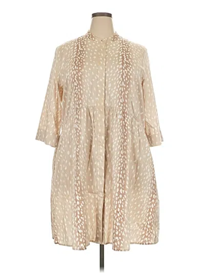 Pre-owned Tuckernuck Casual Dress In Tan