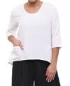 Tulip Clothing Carly Pullover Top In White In White