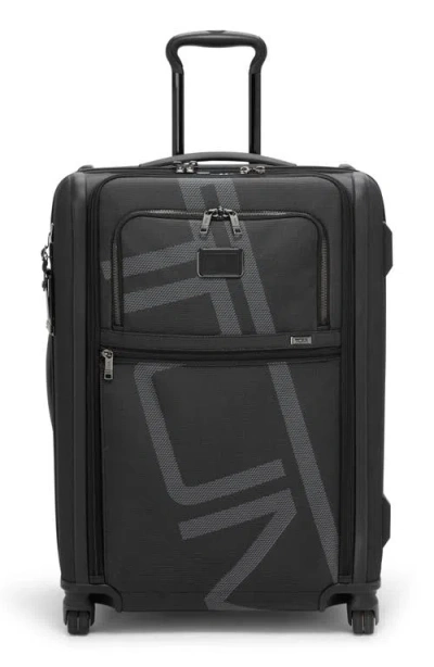 Tumi Alpha 26-inch Short Trip Expandable Spinner Packing Case In Neutral