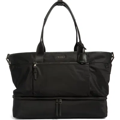 Tumi Carlyn Duffle Bag In Black