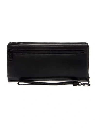 Pre-owned Tumi Leather Clutch In Black