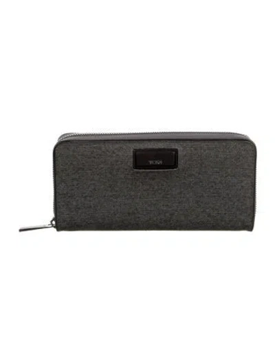 Pre-owned Tumi Leather Continental Wallet In Grey