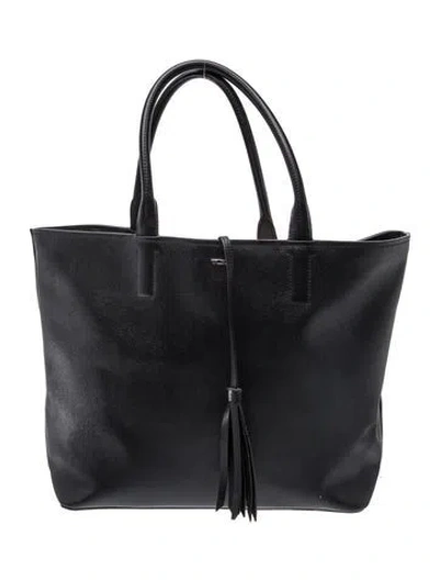 Pre-owned Tumi Leather Shoulder Bag In Black