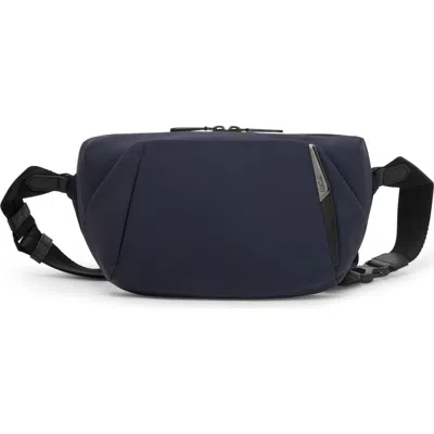 Tumi Medium Sling Bag In Navy