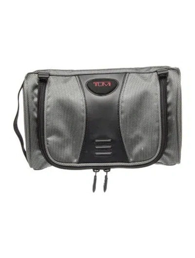 Pre-owned Tumi Nylon Clutch In Gray
