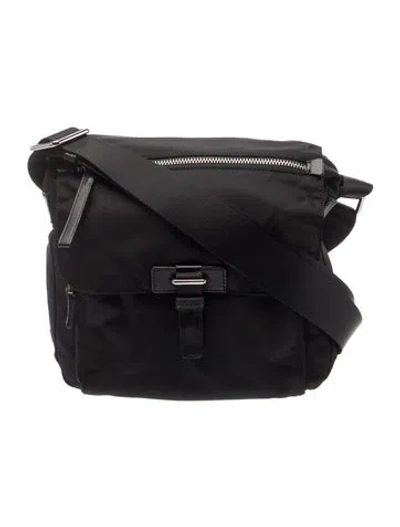 Pre-owned Tumi Nylon Shoulder Bag In Black