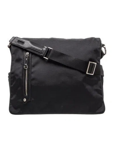 Pre-owned Tumi Nylon Shoulder Bag In Black