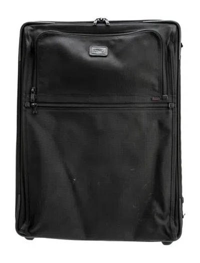 Pre-owned Tumi Suitcase In Black