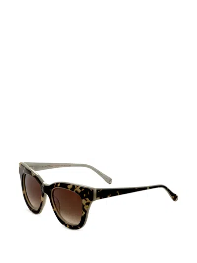 Tura X 케이트 영 캔디 톨토이즈셸 이펙트 선글라스 In Brown