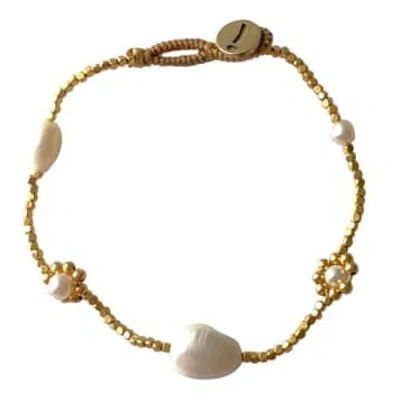 Tuskcollection Ibu Peggy Flower Gold And Pearl Bracelet