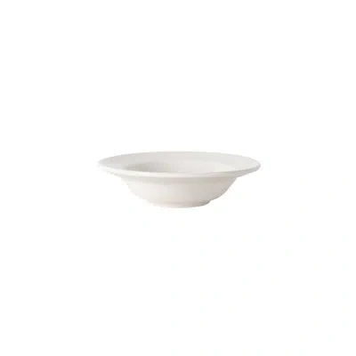 Tuxton Columbia 3-1/4-ounce Fruit Dish In White