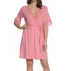 Twelve Eighty Eight Penelope Short Sleeve Robe In Pink Dust