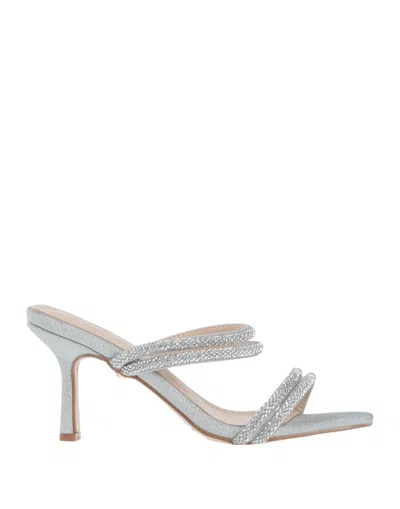 Twenty Four Haitch Sandals In Grey