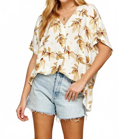 Twenty Ten Short Sleeve Leaf Top With V-neckline In White In Multi