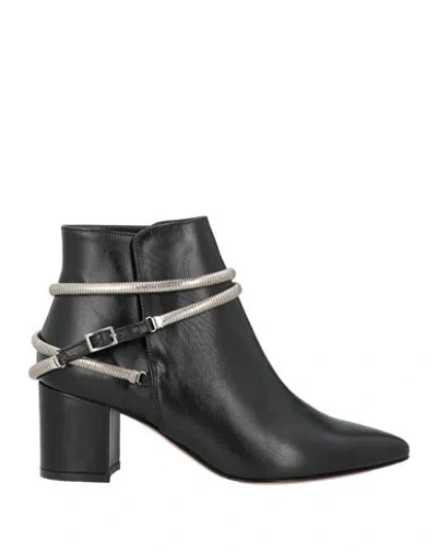 Twiggy Woman Ankle Boots Black Size 8 Leather