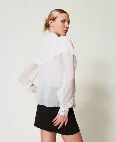Twinset Blouse En Crêpe Georgette Avec Volants Et Dentelle In White