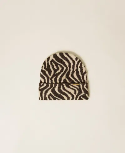 Twinset Bonnet En Maille Jacquard Animalière In Black