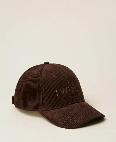 Twinset Casquette De Baseball En Velours In Brown