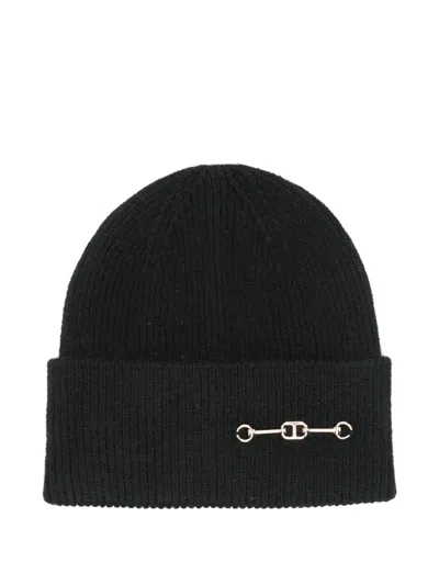 Twinset Chain-embellished Beanie Hat In Black