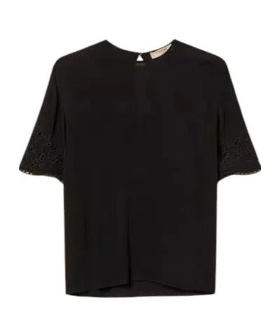 Twinset Embroidered Detail T-shirt In Black