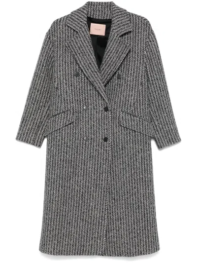 Twinset Herringbone Coat In Neve/nero