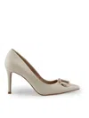 Twinset Leather Pumps With Oval-t Logo In Cream