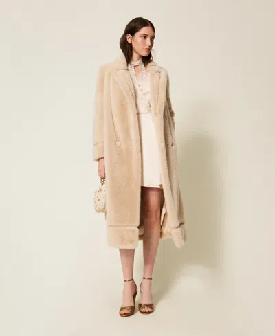 Twinset Manteau Croisé En Fausse Fourrure In Neutral