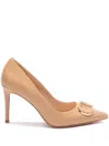 Twinset Oval T-plaque Pumps In Neutrals